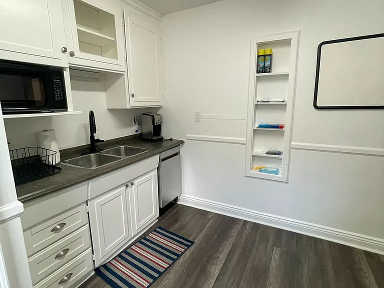 9 Gary Ave — Photo 4