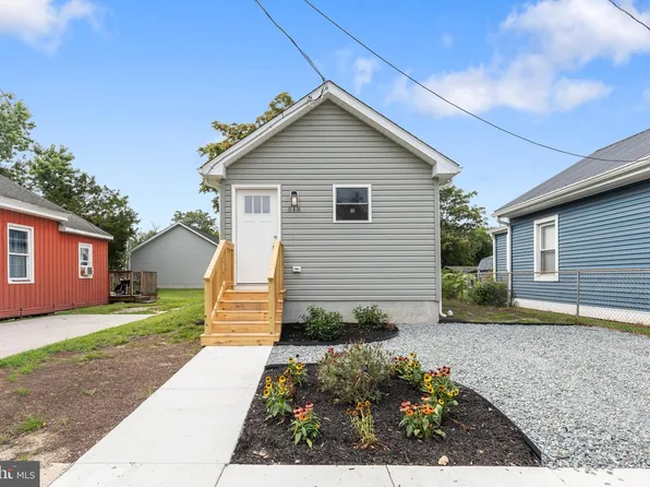 518 W 7th St, Laurel, DE 19956