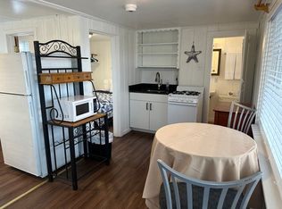 16 M St #D, Hampton, NH 03842
