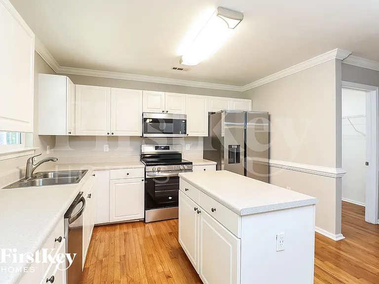 14212 Waterlyn Dr — Photo 8