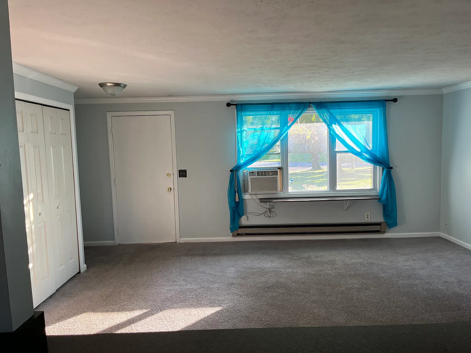 3 bed, 1752 sqft, $1,950 — Photo 4
