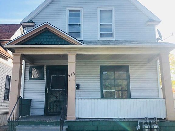2nd image of 613 Goodyear Ave #2