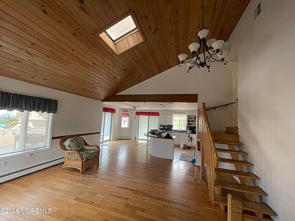 2nd image of 87 Clearwater Drive