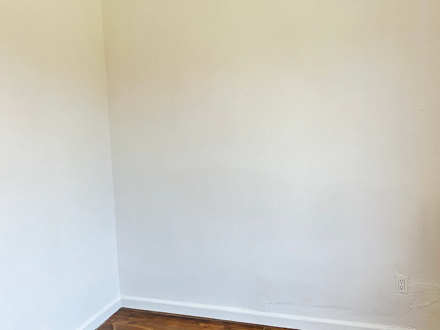 2 bed, 900 sqft, $2,499 — Photo 3