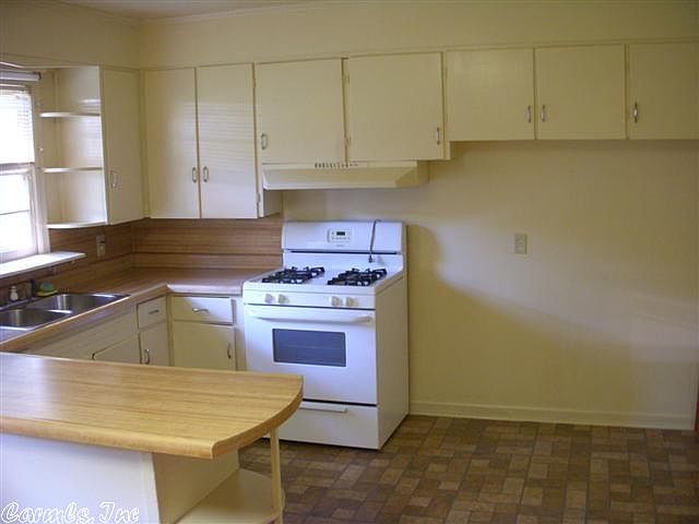 2nd image of 4505 Cobb St