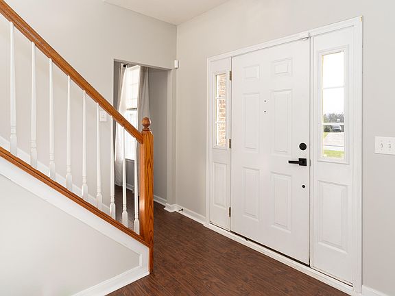 2nd image of 110 S Fork Dr