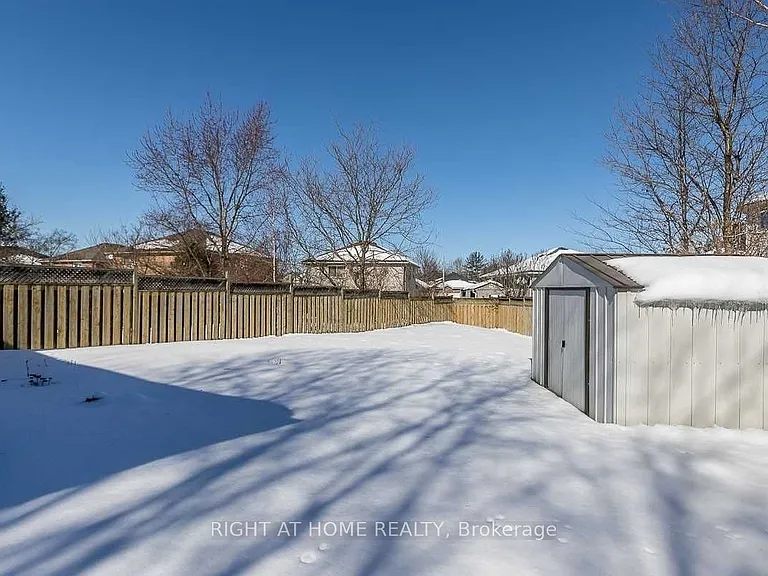 6 Peter St — Photo 40