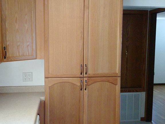 Kitchen pantry