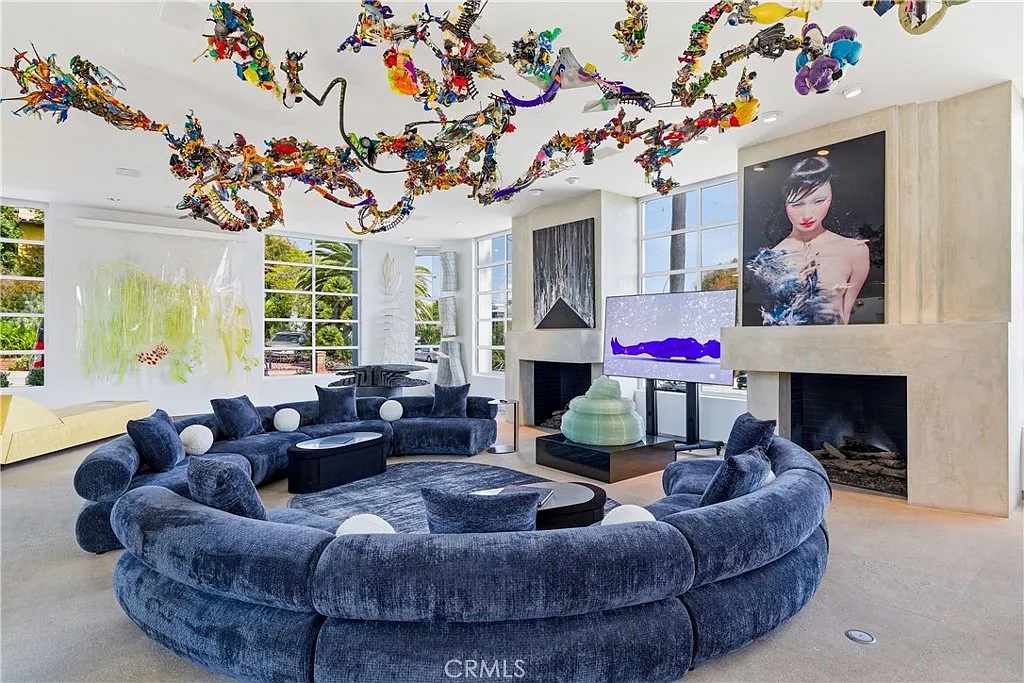 4 bed, 10000 sqft, $99,000 — Photo 3