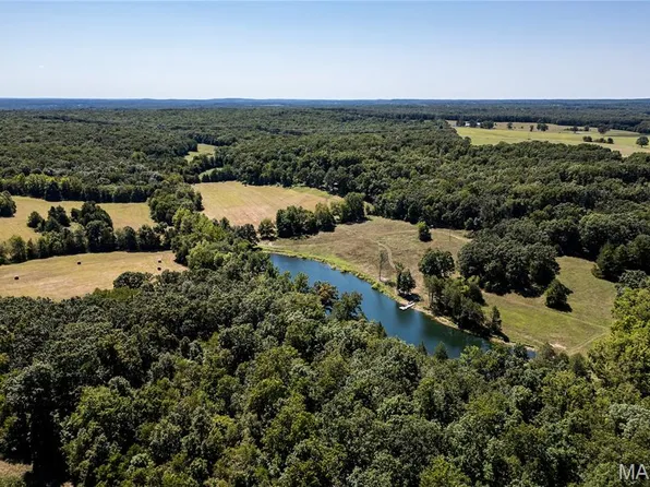 31 Sunset Ln, Steelville, MO 65565