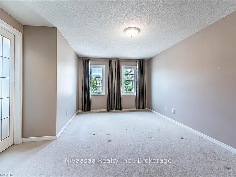 110 Activa Ave #D21 — Photo 18