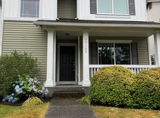 35105 SE Ridge St, Snoqualmie, WA 98065