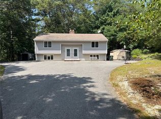 24 Whipple Rd, Smithfield, RI 02917