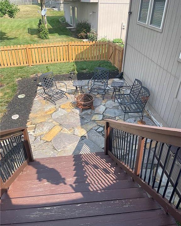 2nd image of 6223 NE 120th St
