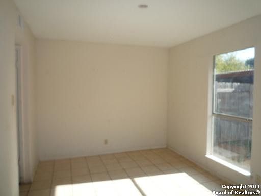 3rd image of 6800 Stockport Dr