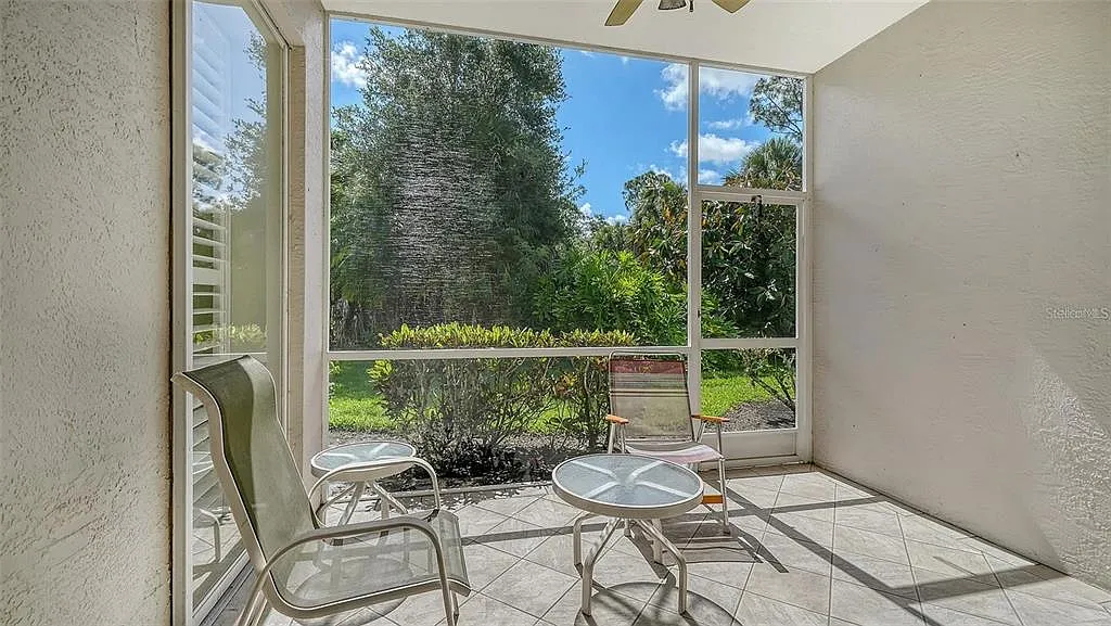 2 bed, 2.0 bath, 1310 sqft, $6,000 — Photo 4