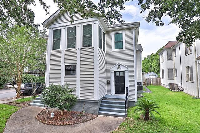 1st image of 5409 Fontainebleau Dr