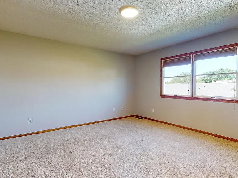1211 Vista View Ct — Photo 17