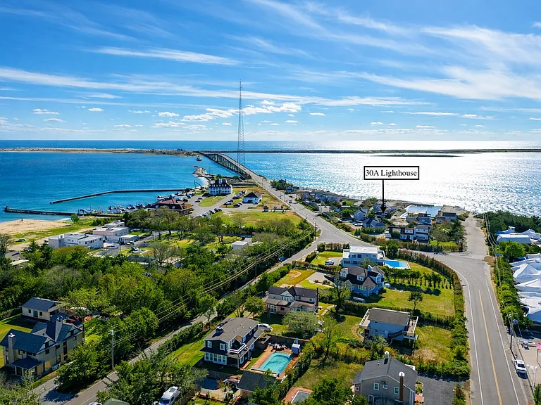 30A Lighthouse Rd — Photo 1
