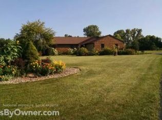 9331 Farmington Dr, Fort Wayne, IN 46835