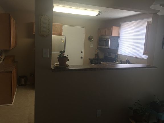 4th image of 3300 La Veta Dr NE