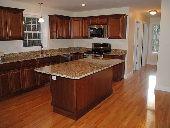Sample kitchen w granite