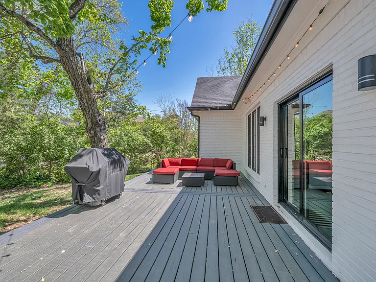 134 Carriage Dr — Photo 21