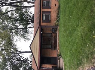 2281 Forest Ave, Rolling Meadows, IL 60008