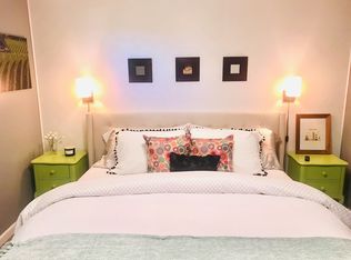 380 SW 9th St, Dundee, OR 97115