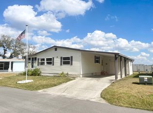 229 Country Ln, Plant City, FL 33565