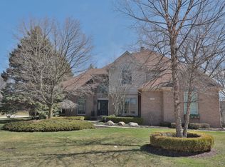 1904 Blue Grass Dr, Rochester Hills, MI 48306