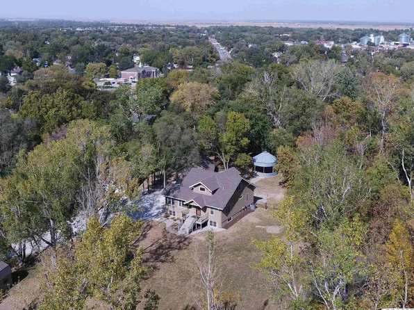 852 S Highway 30, Blair, NE 68008