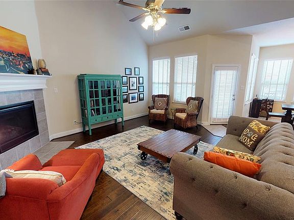 5th image of 11336 Live Oak Creek Dr