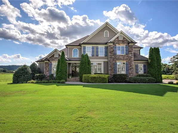 44 River Shoals Dr SE, Cartersville, GA 30120