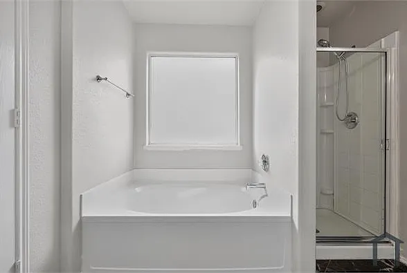7718 American Holly Ct — Photo 23