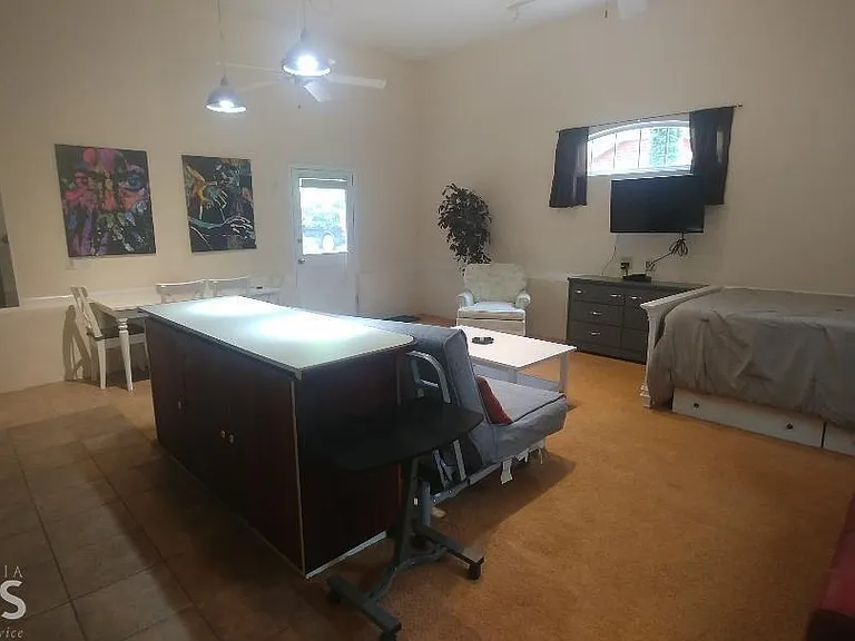 180 Cedar Cir — Photo 8
