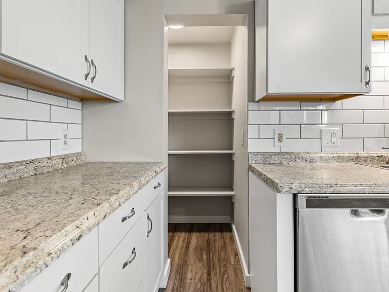 240 E Vista Dr #240 — Photo 6