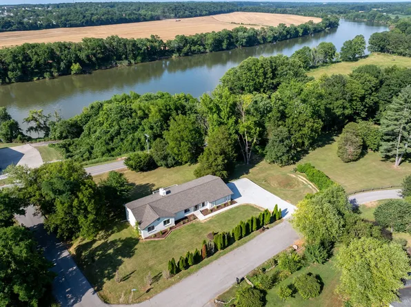 175 Bayview Dr, Clarksville, TN 37040