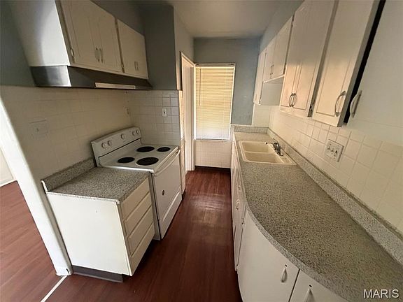 5th image of 8300 Orchard Ave
