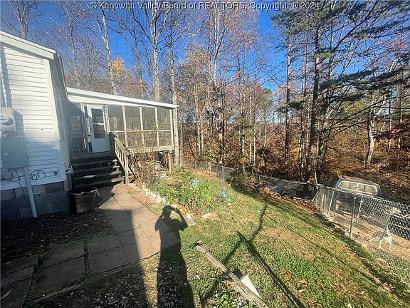 3rd image of 345 Sorrel Dr