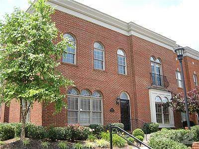 Spacious end unit with 1st and 2nd floor Master Suites