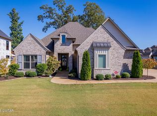 75 Lake Breeze Dr, Jackson, TN 38305