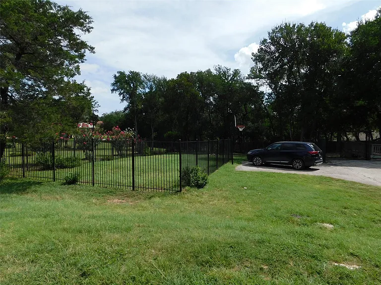 1006 Porpoise St — Photo 24