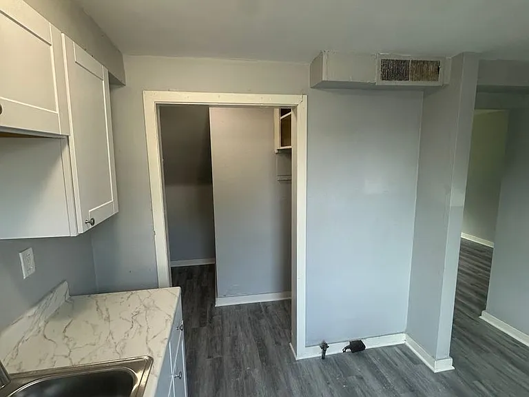 Six Unit Multi Family Townhomes — Photo 7
