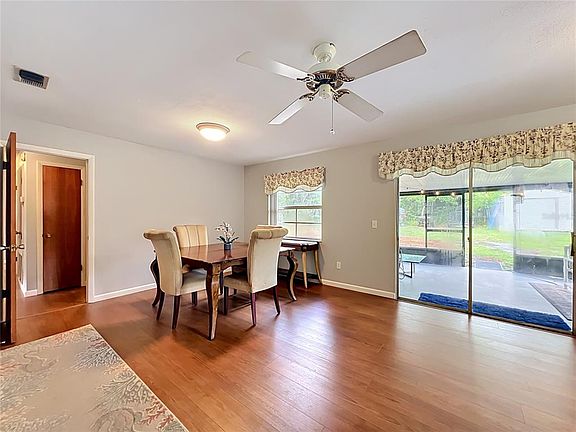 4th image of 7514 Riverside Pl