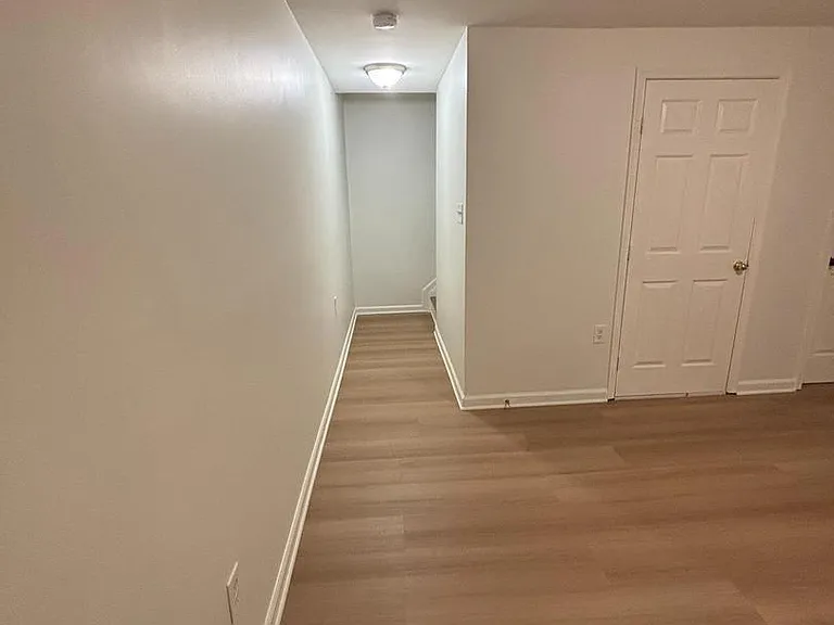 2900 Madeira Ct — Photo 16
