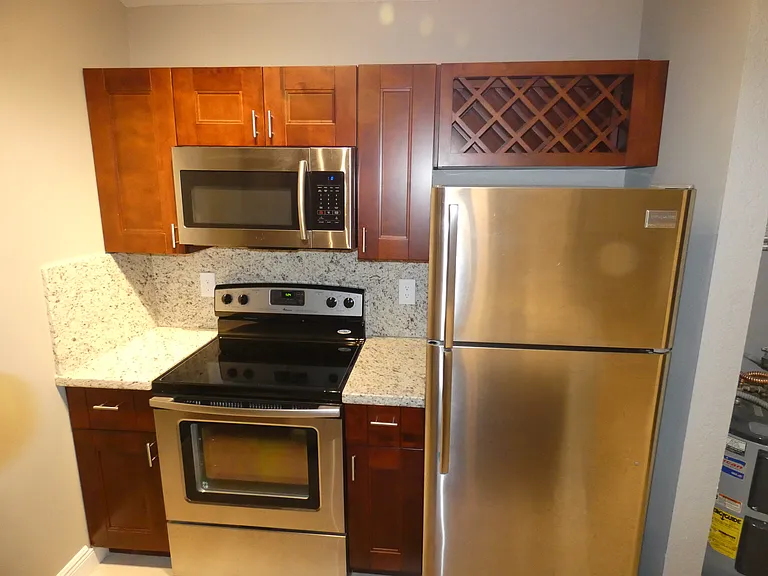 2851 N Oakland Forest Dr #309 — Photo 6