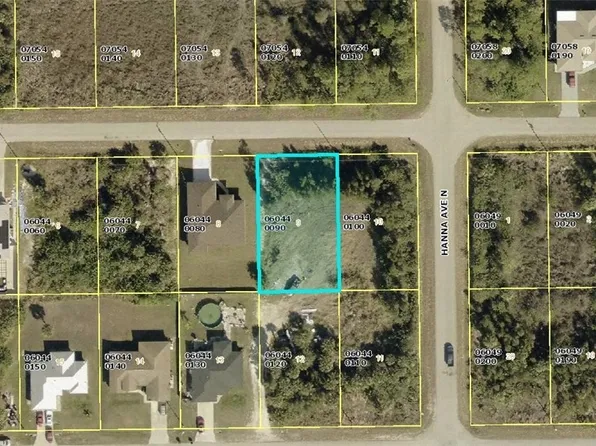 2803 24th St W, Lehigh Acres, FL 33971