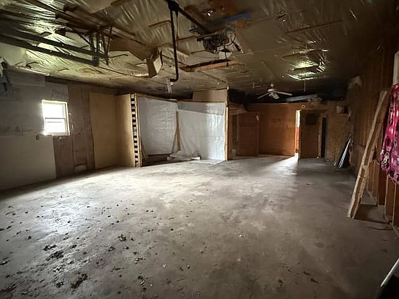2nd image of 1110 Bailey Ln