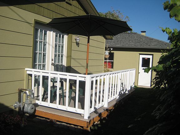 Rear deck off master bedrrom